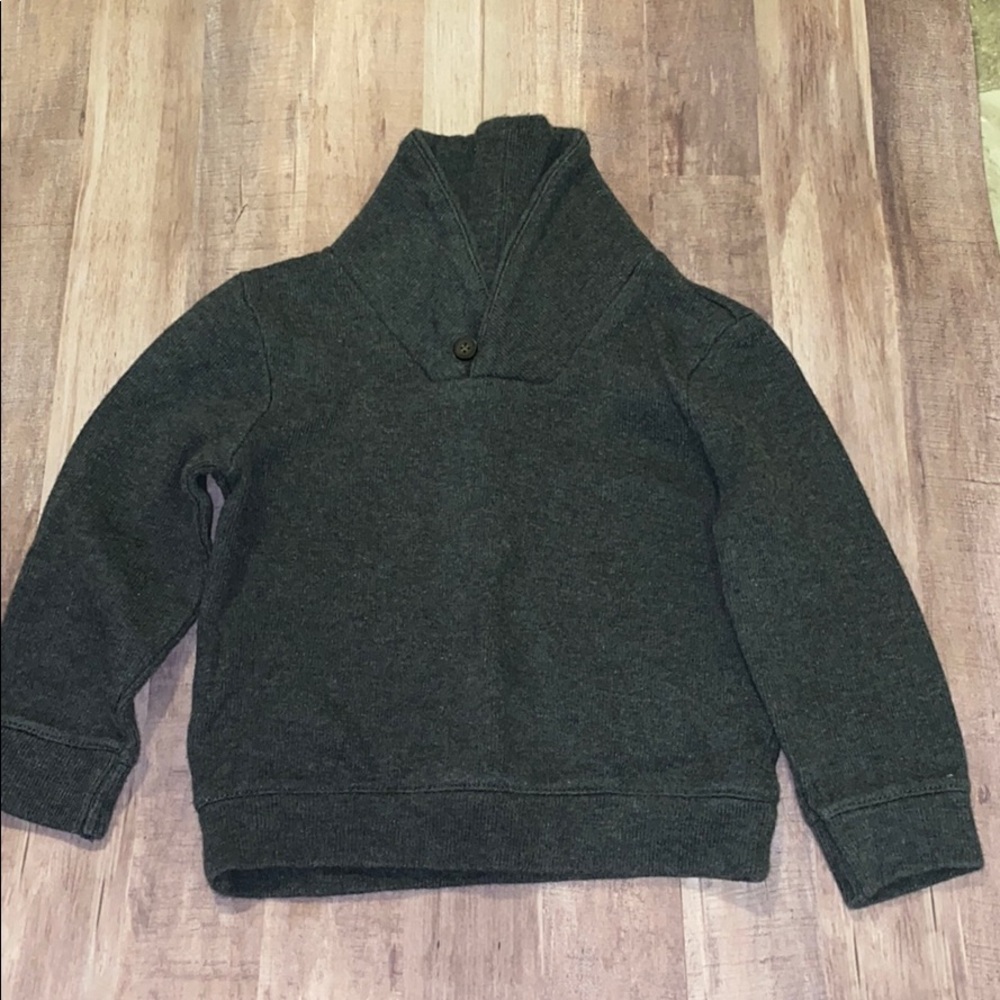 2T boys charcoal gray sweater